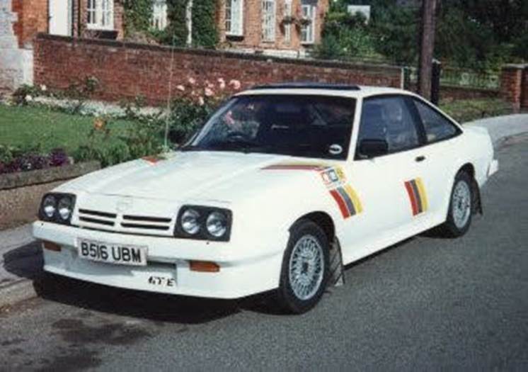 A car parked on a gravel road

AI-generated content may be incorrect.